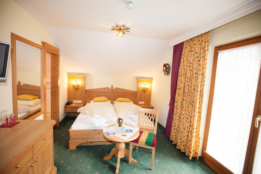 Bed and Breakfast Alpenresidenz Trisanna Ischgl Esterno foto